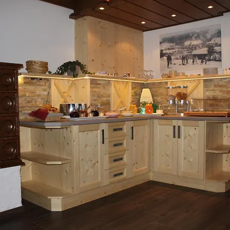 Guest house Haus Alexander 4*