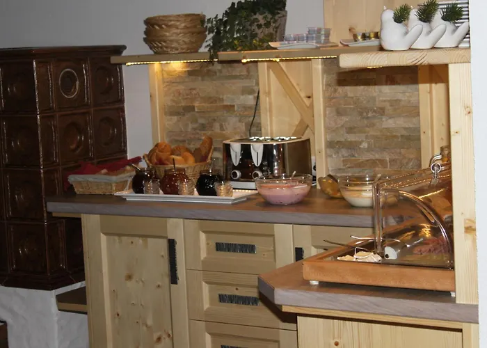 亚历山大豪斯酒店 招待所 斯拉德明